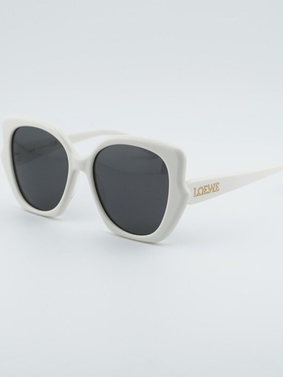 Loewe LW40133I 25A Sunglasses Ivory Butterfly Frame, Smoke Lenses main image 5